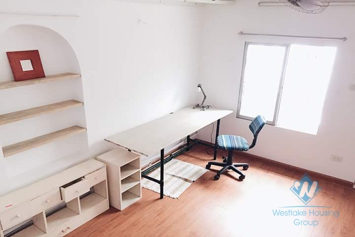 Beautiful 3-bedroom house for rent in Ba Dinh